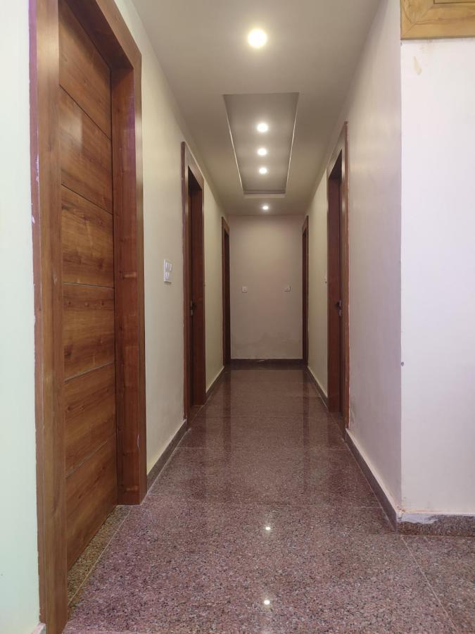 Devi Residency - Near Prem Mandir Bankey Bihari Vrindāvan Exteriör bild