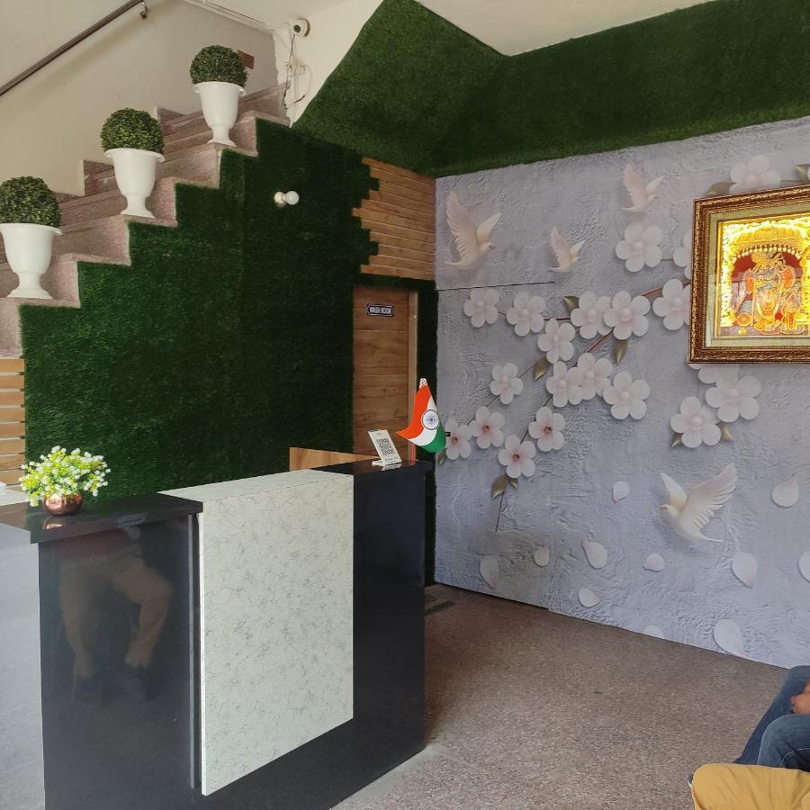 Devi Residency - Near Prem Mandir Bankey Bihari Vrindāvan Exteriör bild